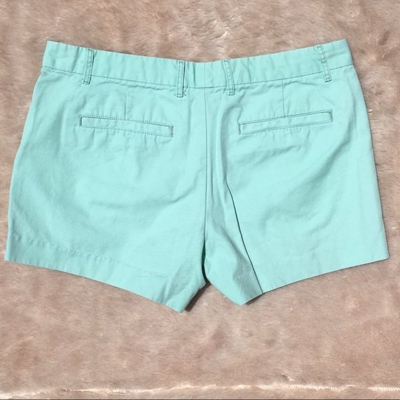 GAP Seafoam Green Mid Rise Shorts Size 4 - Picture 4 of 4